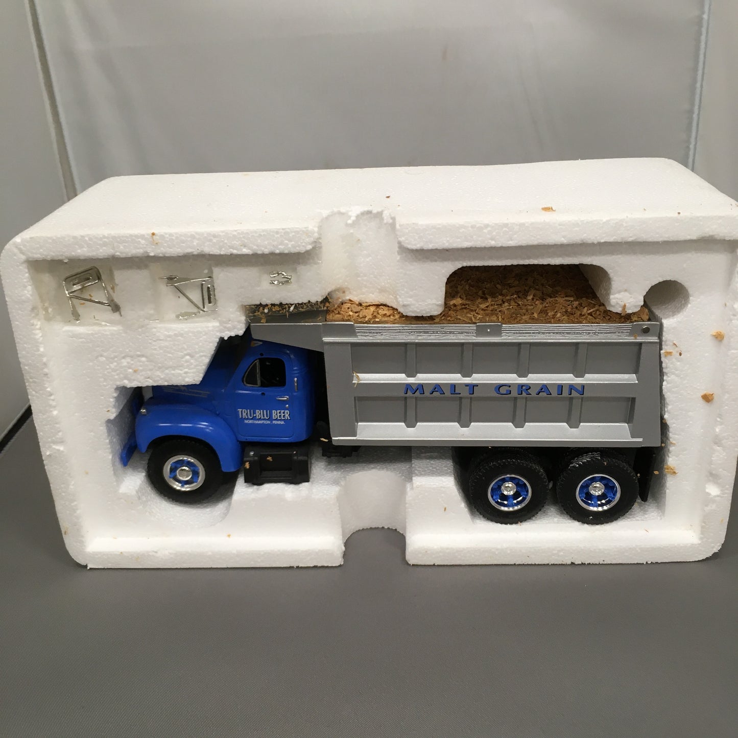 1960 Model B-61 Mack Dump Truck