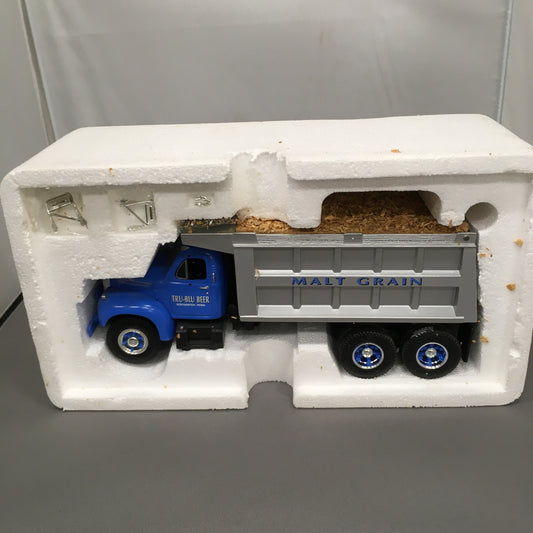 1960 Model B-61 Mack Dump Truck