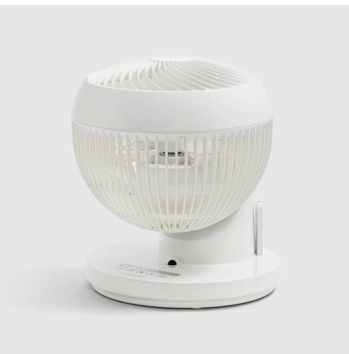 Iris WOOZOO 360 degree Oscillating Fan with Remote and Timer 3 Speed Setting